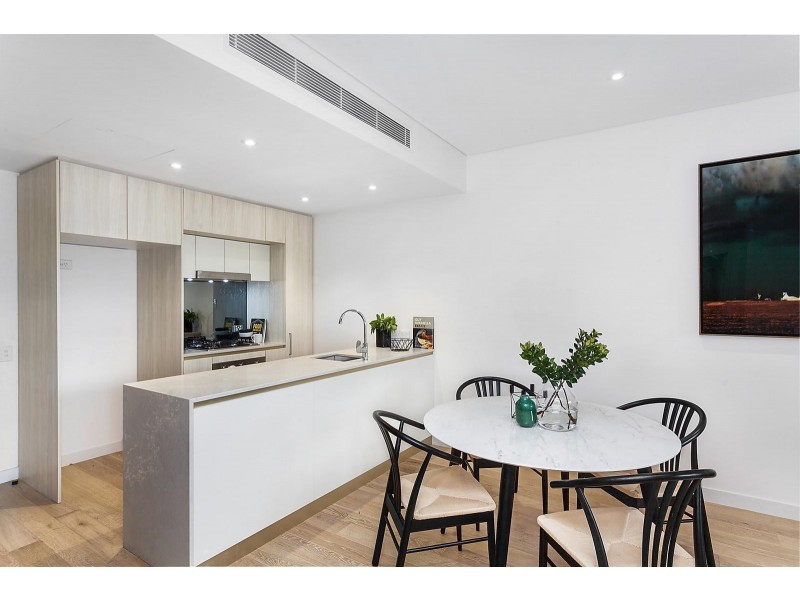 203/148A Albany Street, Point Frederick NSW 2250