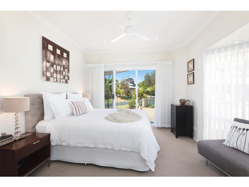 1/25 Lake Street, North Avoca NSW 2260