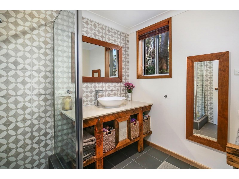 40 James Sea Drive, Green Point NSW 2251