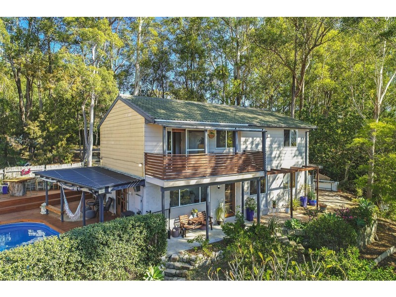 40 James Sea Drive, Green Point NSW 2251
