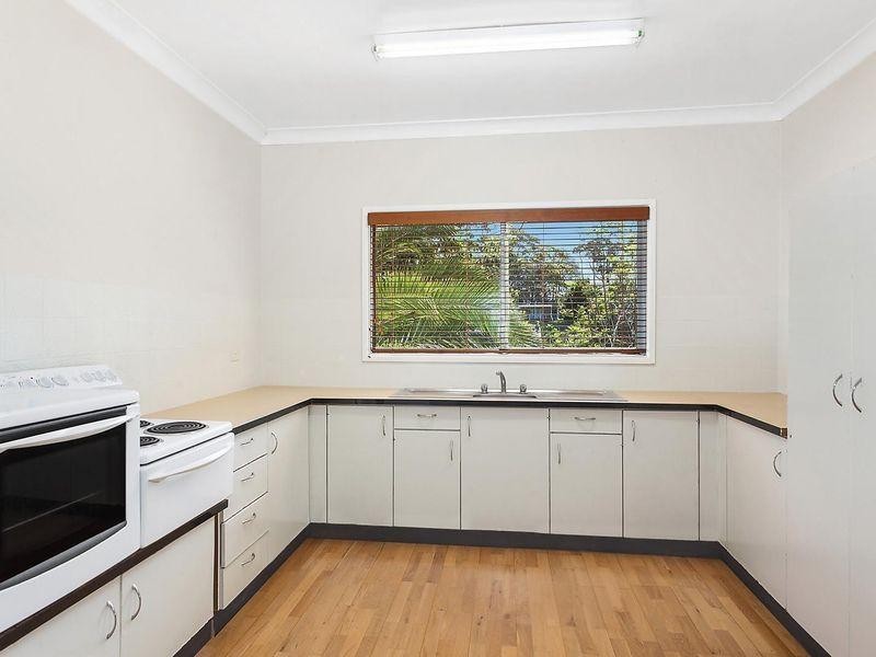 45 Lake View Road, Wamberal NSW 2260