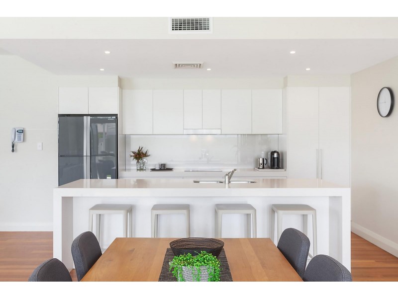 1/10 Grosvenor Road, Terrigal NSW 2260