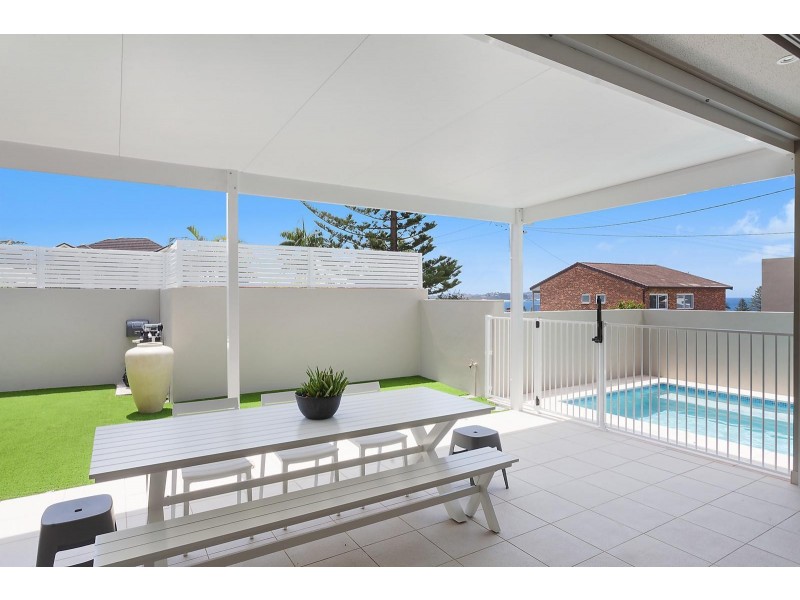 1/10 Grosvenor Road, Terrigal NSW 2260