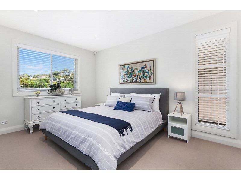 1/10 Grosvenor Road, Terrigal NSW 2260
