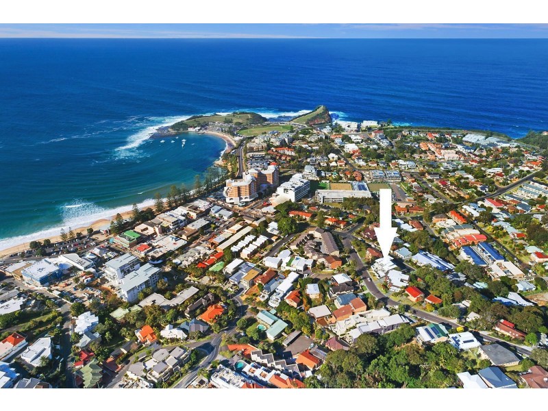 1/10 Grosvenor Road, Terrigal NSW 2260