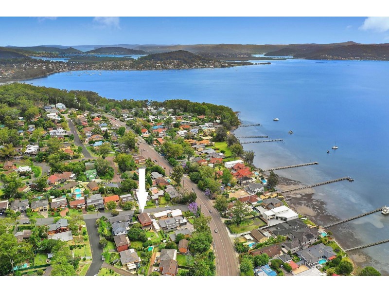3 Greenslope Drive, Green Point NSW 2251
