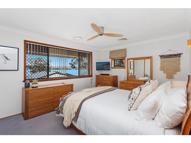 3 Greenslope Drive, Green Point NSW 2251