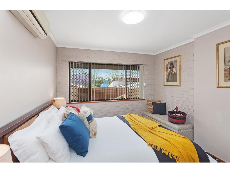 3 Greenslope Drive, Green Point NSW 2251