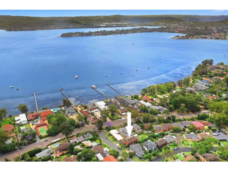 3 Greenslope Drive, Green Point NSW 2251