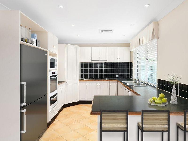 2 Bronzewing Drive, Erina NSW 2250