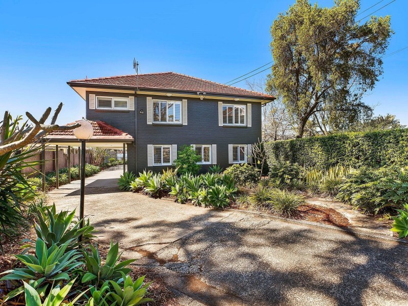 83 Albany Street, Point Frederick NSW 2250