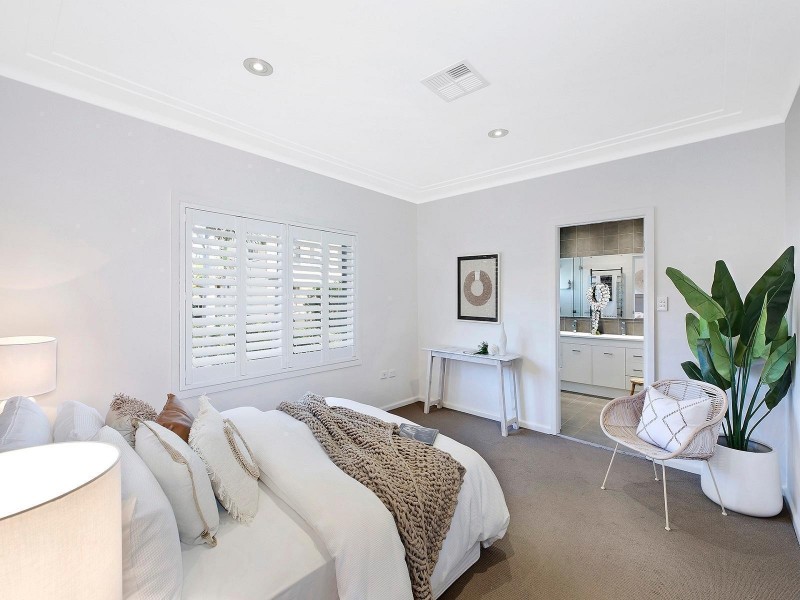 83 Albany Street, Point Frederick NSW 2250