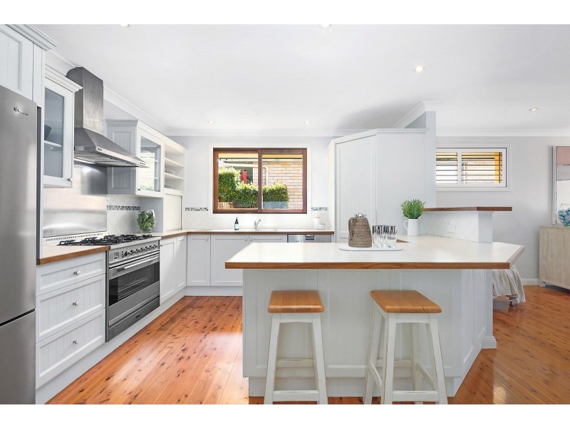 2 Old Gosford Road, Wamberal NSW 2260