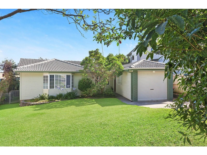 6 Adina Place, Wamberal NSW 2260