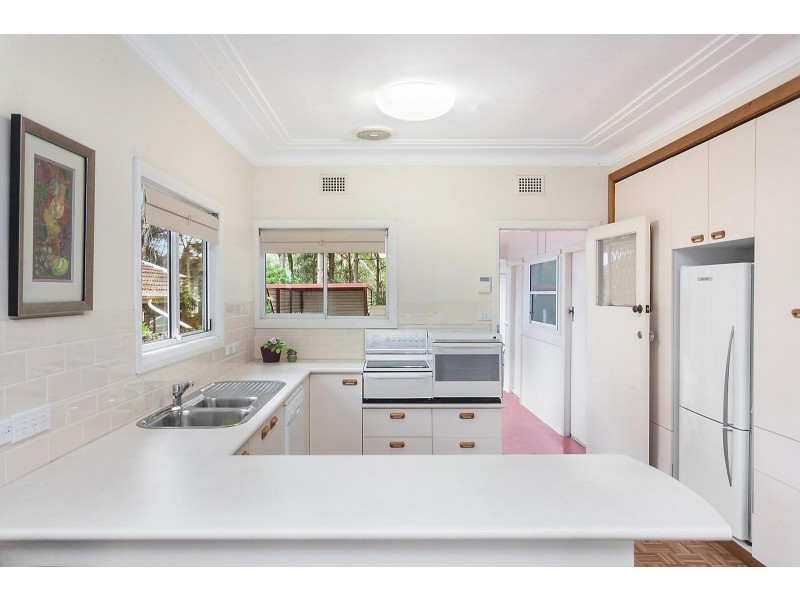16 Warri Crescent, Macmasters Beach NSW 2251