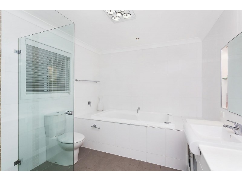 7 Plymouth Drive, Wamberal NSW 2260