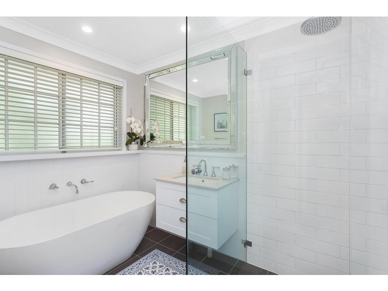 1 Blue View Crescent, Terrigal NSW 2260