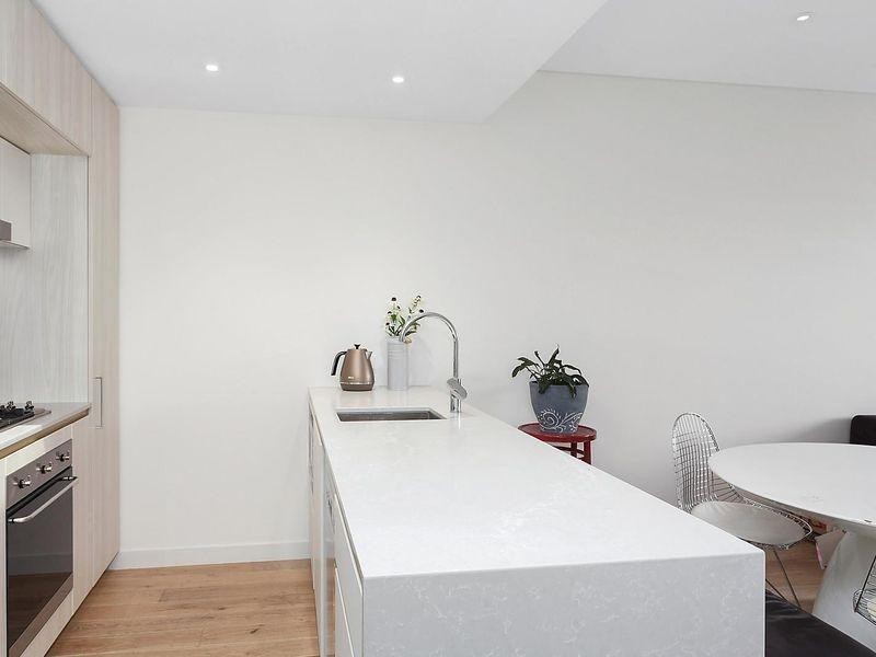 503/148A Albany Street, Point Frederick NSW 2250