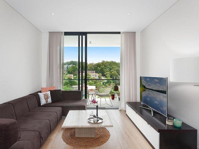 503/148A Albany Street, Point Frederick NSW 2250