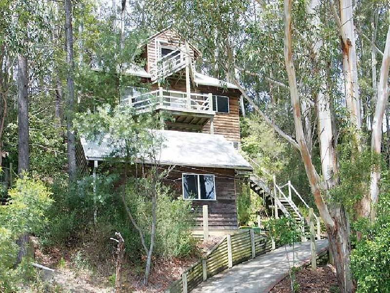16 Riviera Avenue, Terrigal NSW 2260