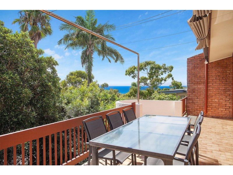 77 Beachview Esplanade, Macmasters Beach NSW 2251