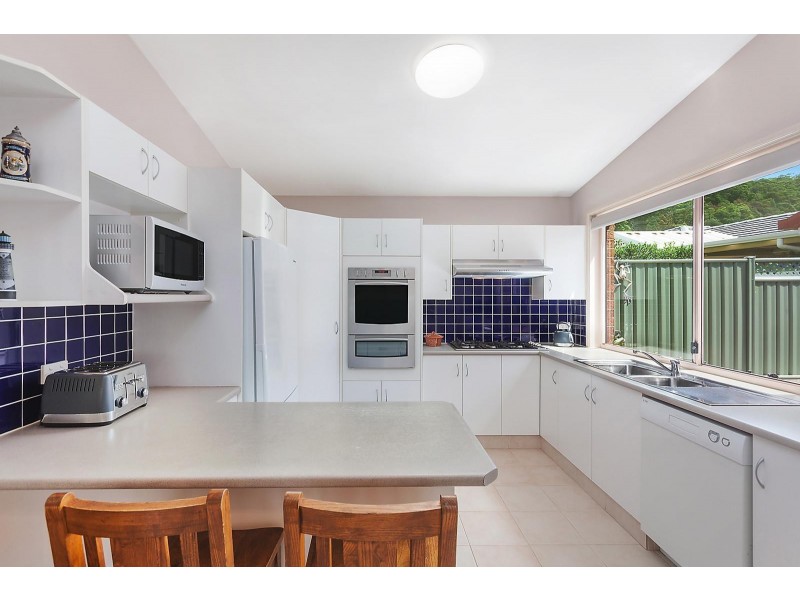 29 Singleton Road, Point Clare NSW 2250