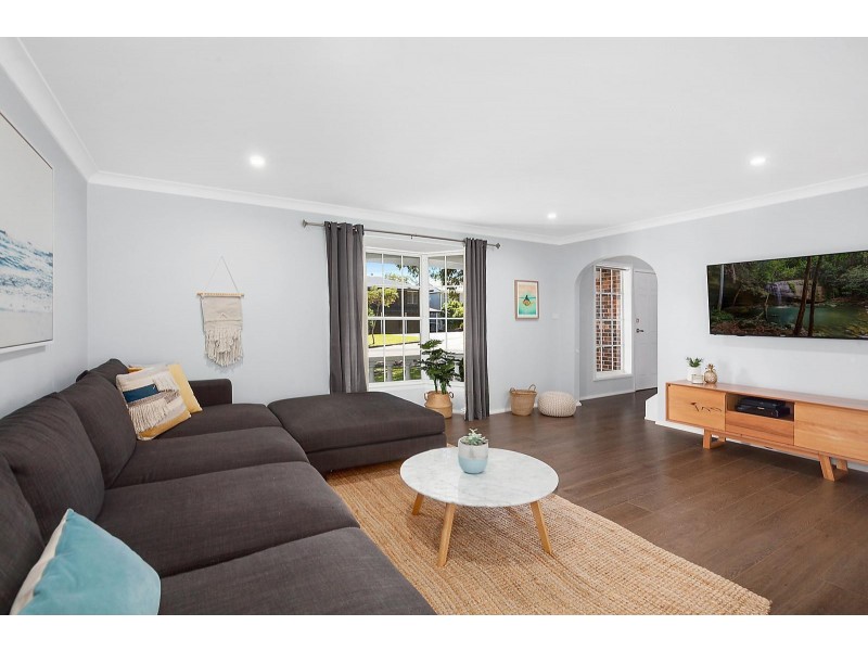 14 Talara Avenue, Bateau Bay NSW 2261