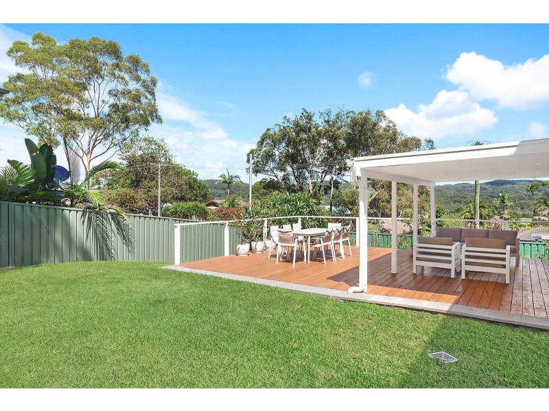 14 Talara Avenue, Bateau Bay NSW 2261