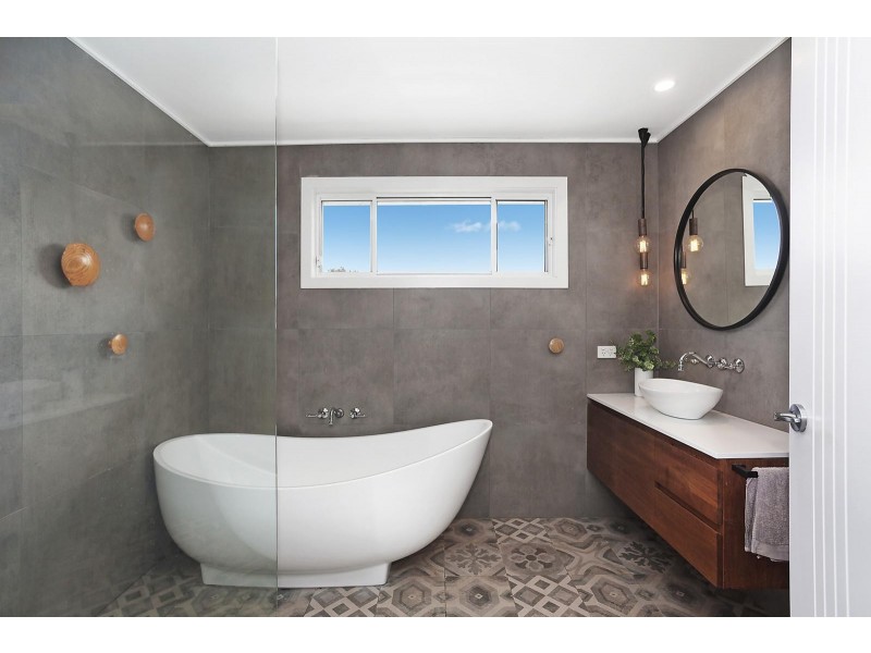 11 Woodland Road, Terrigal NSW 2260