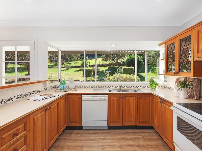 145 Oak Road, Matcham NSW 2250