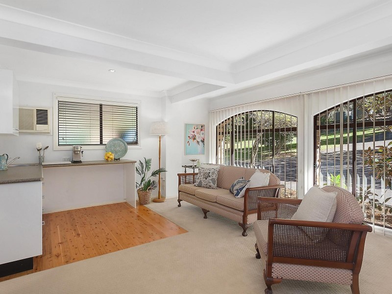 10 Awinya Close, Empire Bay NSW 2257