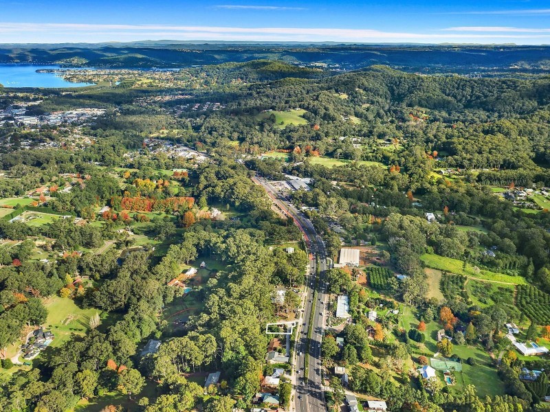 418 The Entrance Road, Erina Heights NSW 2260