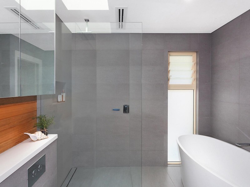 4 Ogilvie Street, Terrigal NSW 2260