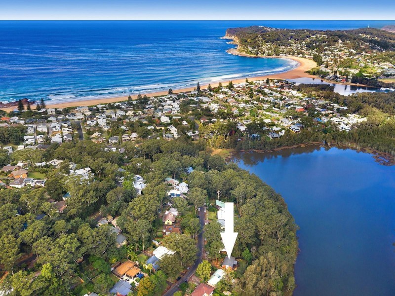 92 Lake Shore Drive, North Avoca NSW 2260