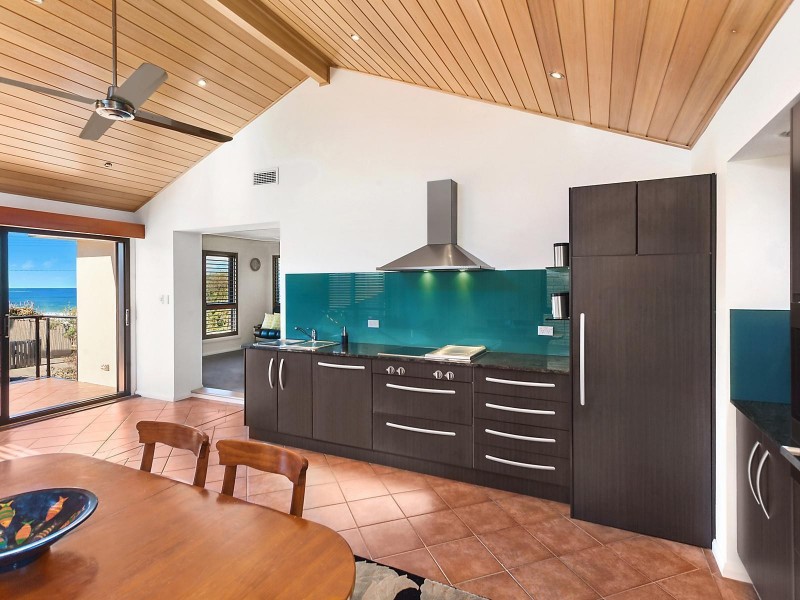 2 Calais Road, Wamberal NSW 2260