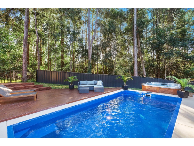 15 Cottesloe Avenue, Lisarow NSW 2250