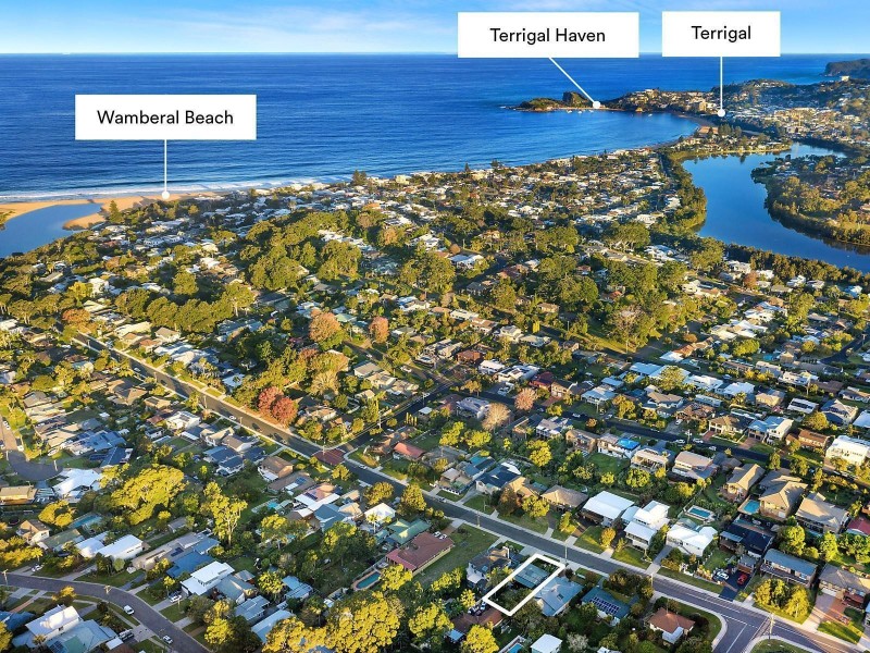 51 Old Gosford Road, Wamberal NSW 2260