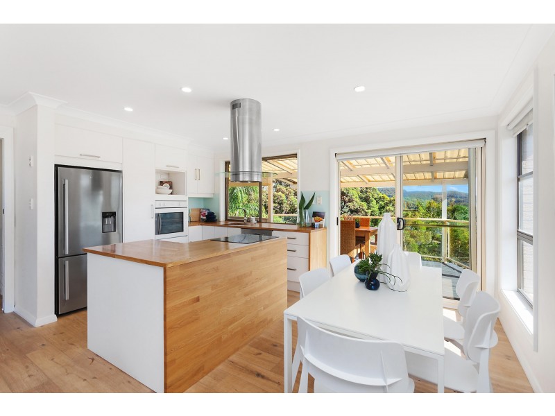 2 Pacific View Street, Forresters Beach NSW 2260