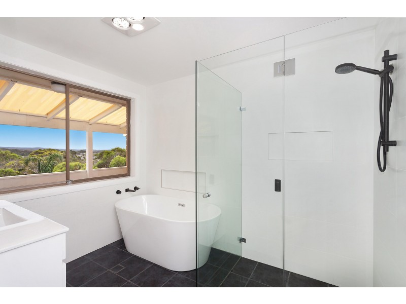 2 Pacific View Street, Forresters Beach NSW 2260