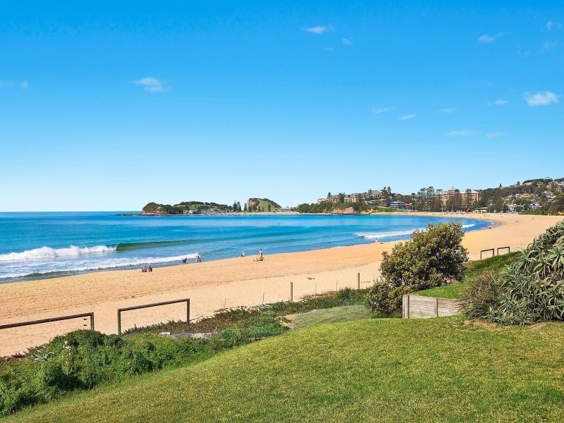 33 Pacific Street, Wamberal NSW 2260