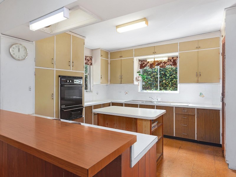 9 Wharf Street, East Gosford NSW 2250