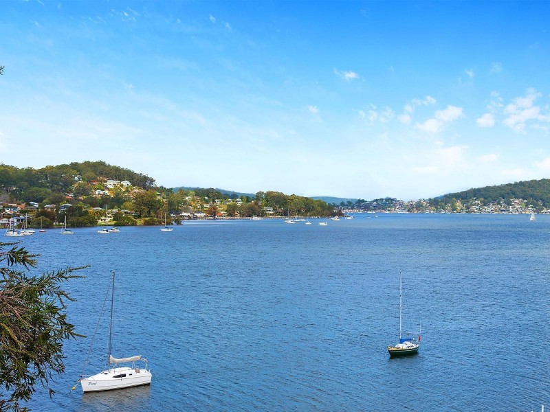 9 Wharf Street, East Gosford NSW 2250
