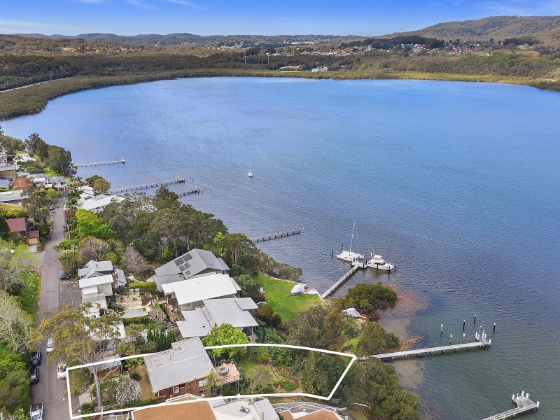 9 Wharf Street, East Gosford NSW 2250