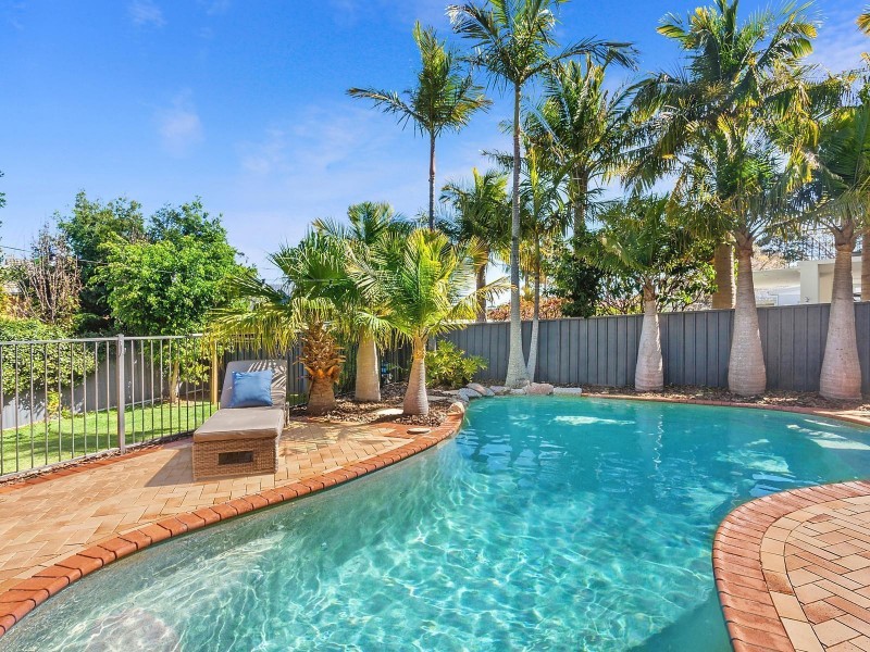 21 Heights Crescent, Wamberal NSW 2260