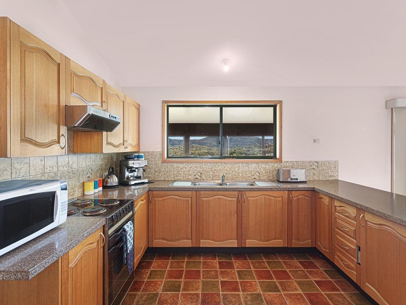 59 Lowanna Avenue, Forresters Beach NSW 2260