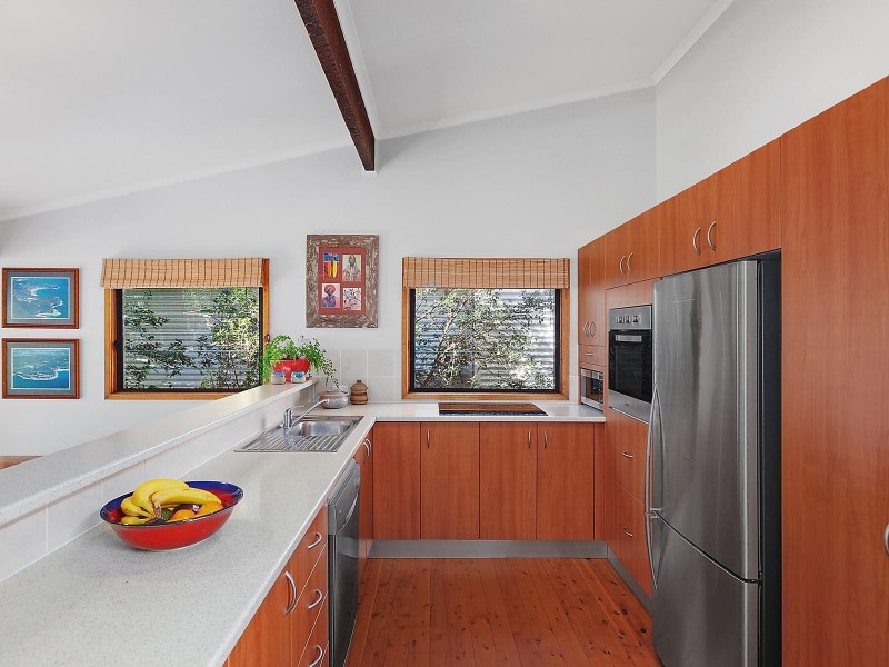 31 Beachview Esplanade, Macmasters Beach NSW 2251