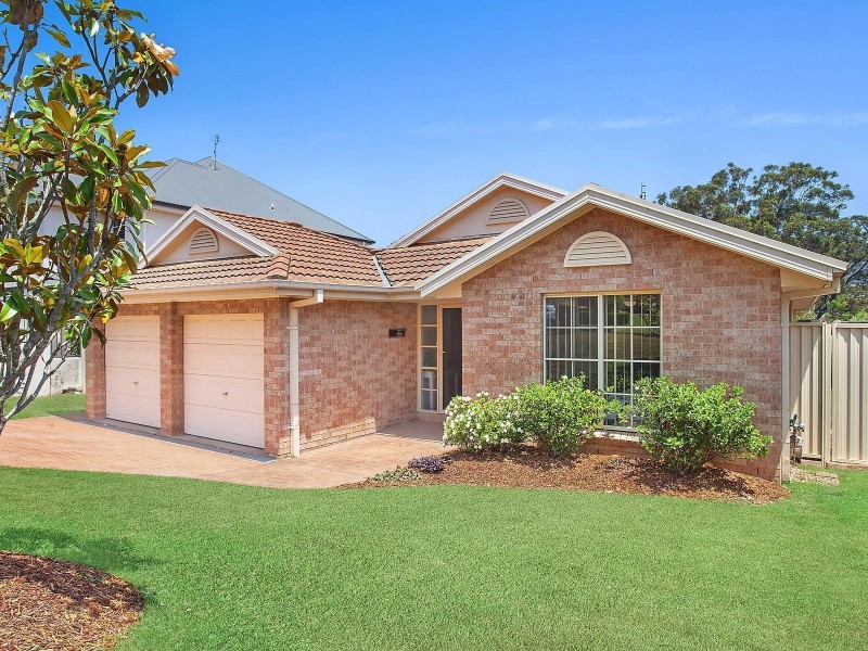 11 Bannister Drive, Erina NSW 2250