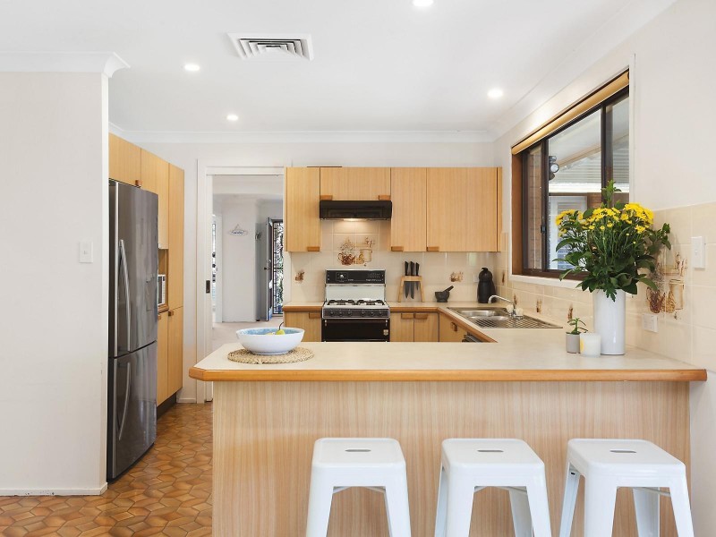 10 Highland Road, Green Point NSW 2251