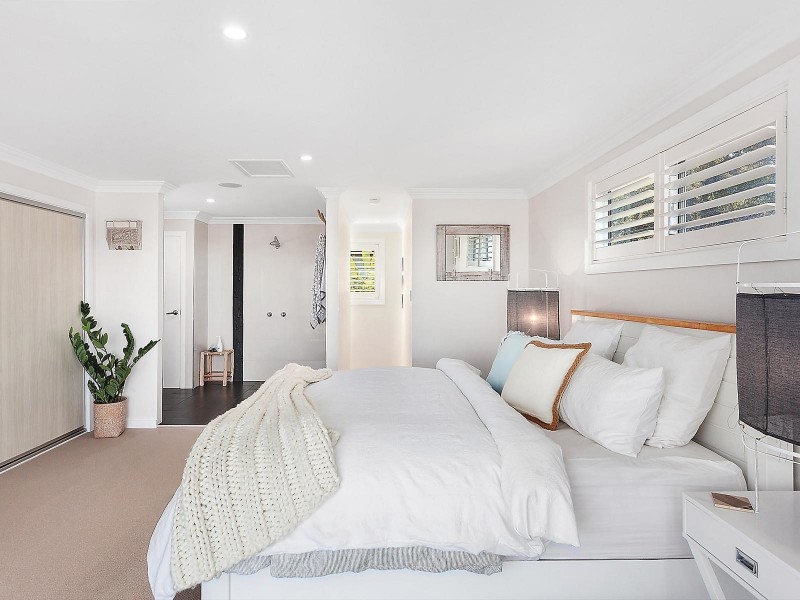 24 Fiesta Crescent, Copacabana NSW 2251