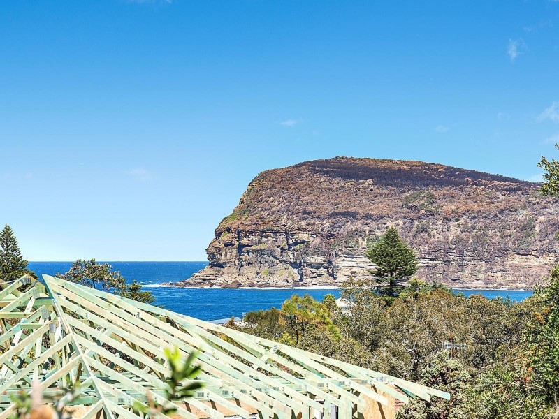 24 Fiesta Crescent, Copacabana NSW 2251